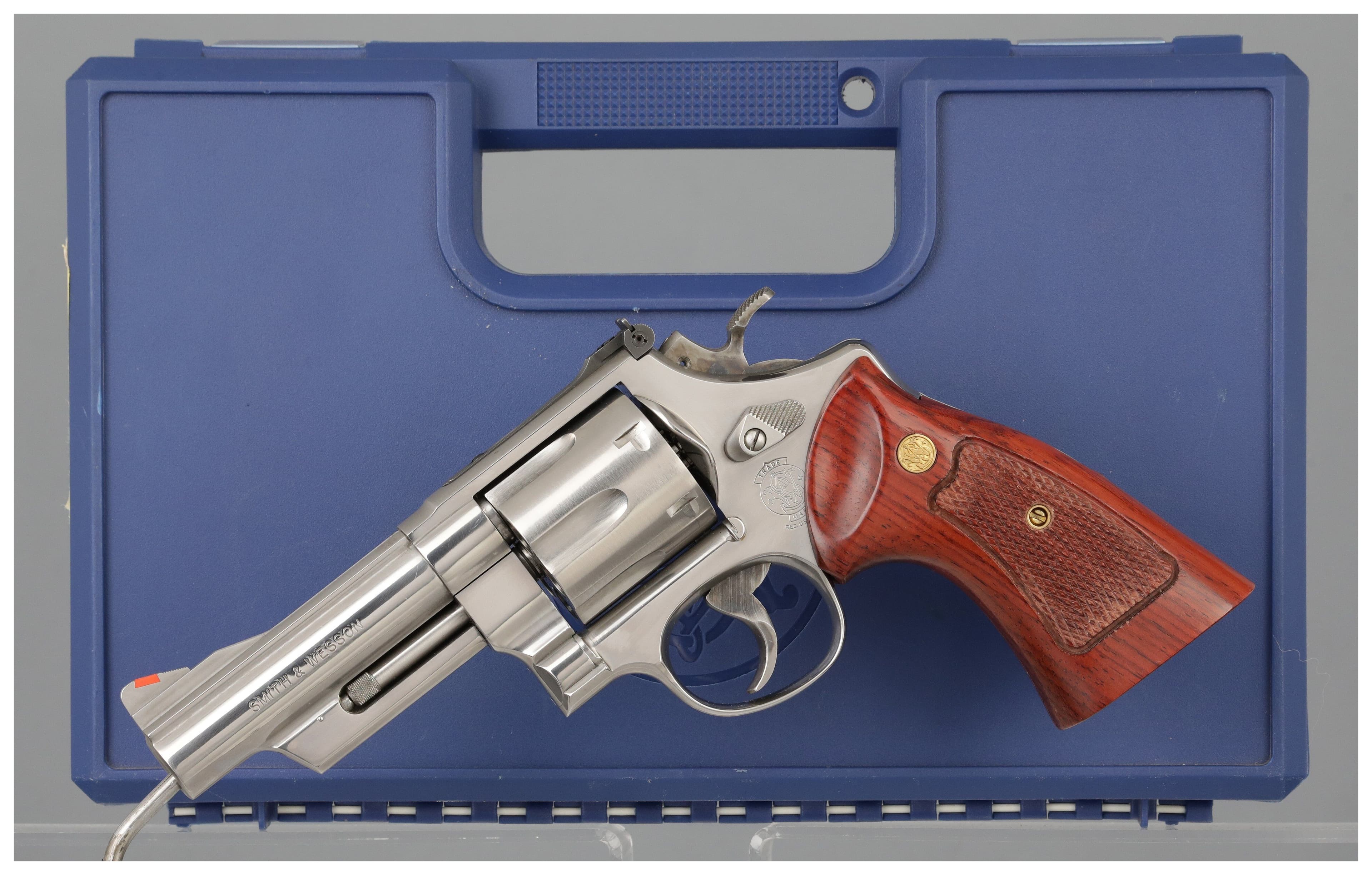 Smith & Wesson 629-4 Revolver