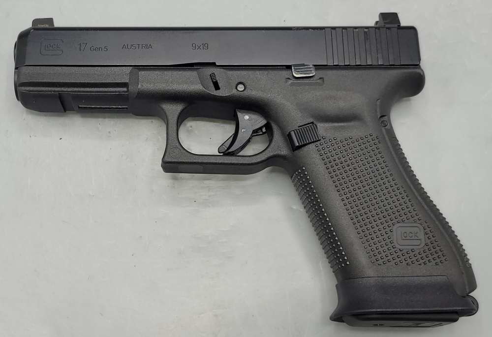 Glock G17 Gen 5 9mm Luger 4.49" Semi Auto Pistol Black Polymer Frame 17+1