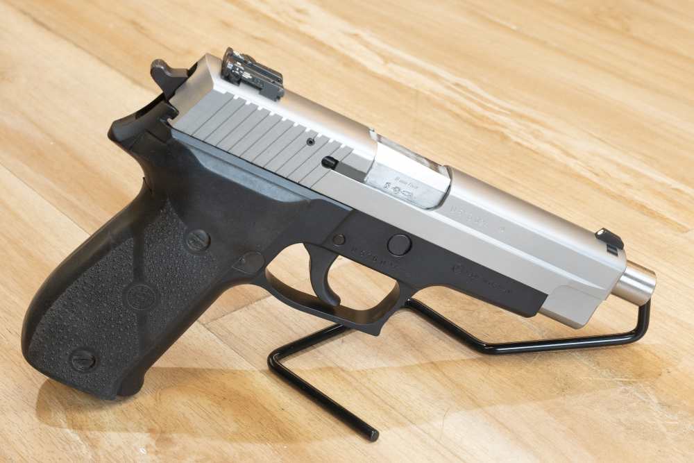 Sig Sauer P226S 9mm