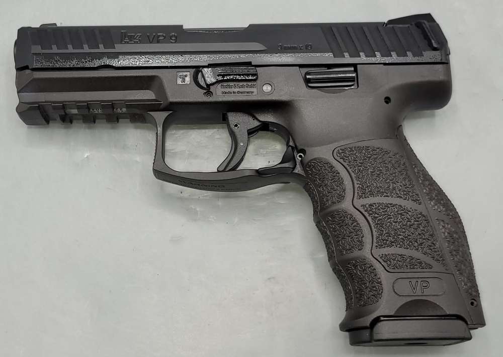 Heckler & Koch VP9 9mm Luger 4" 15+1