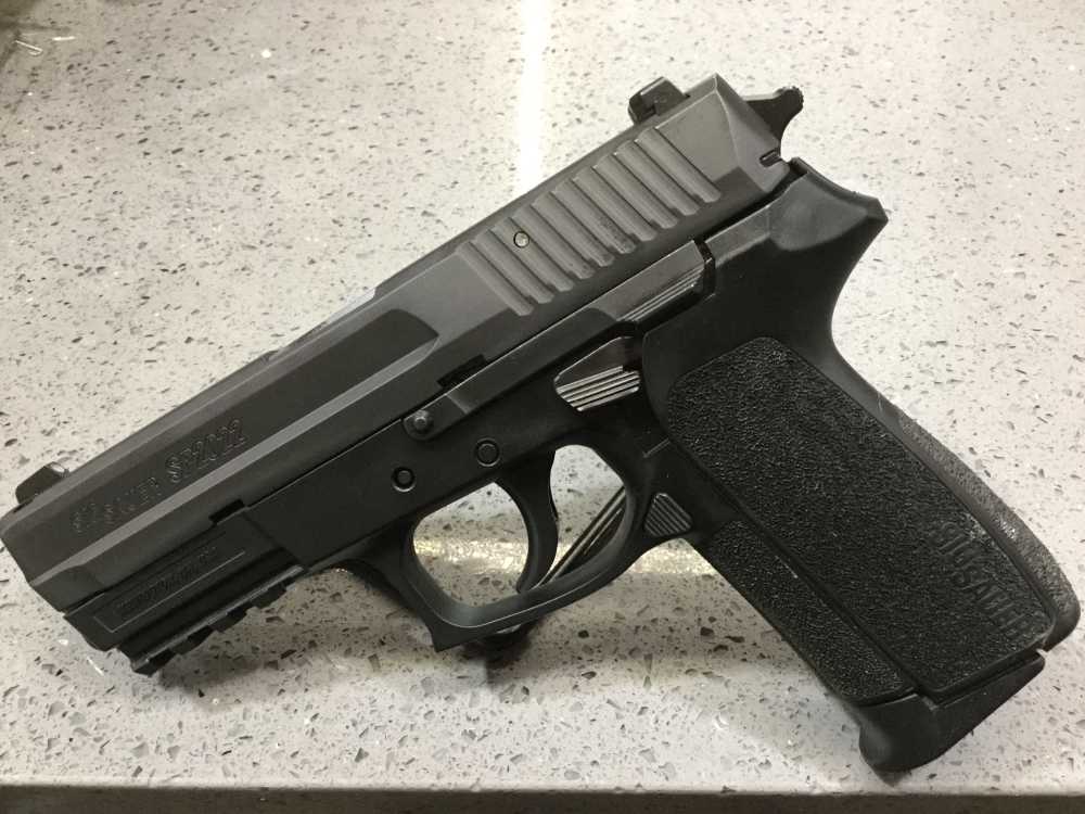 Sig Sauer SP2022 9mm Luger