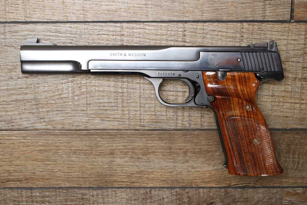 Smith & Wesson 41 22LR Semi Auto Pistol