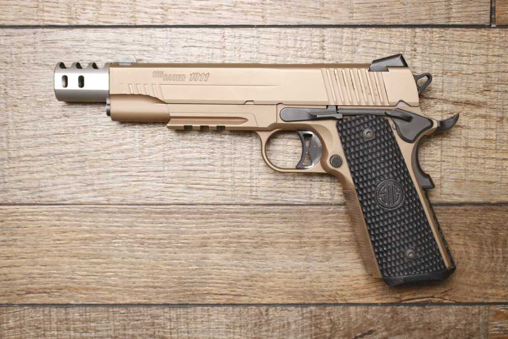 Sig Sauer 1911 45 ACP Semi Auto Pistol with Comp