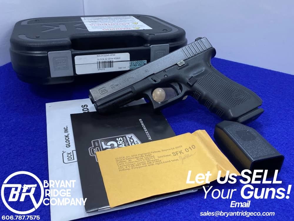 2011 Glock 22 Gen 4 .40 S&W Black 4.48" *ULTRA RELIABLE SEMI-AUTOMATIC*