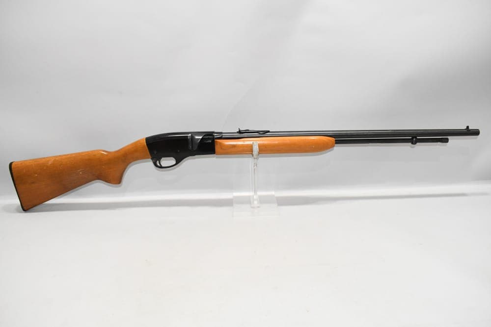 Remington 552 Speedmaster Semi Auto Rifle 23 1/2" Bbl 22 LR