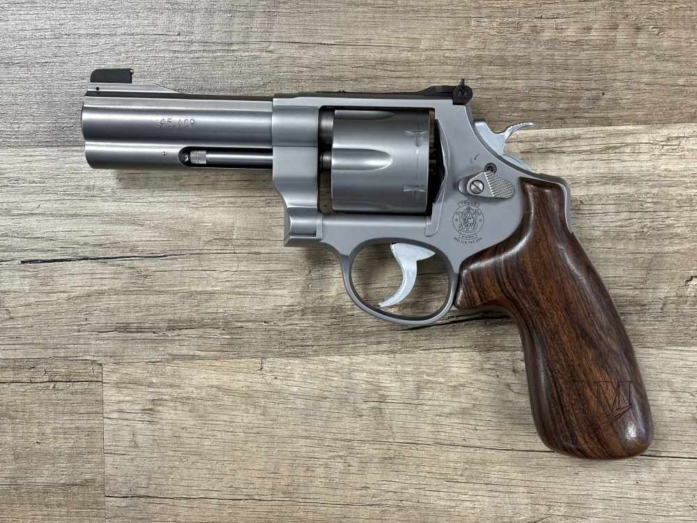 SMITH AND WESSON 625-8 JM JERRY MICULEK 45 ACP REVOLVER. NO RESERVE