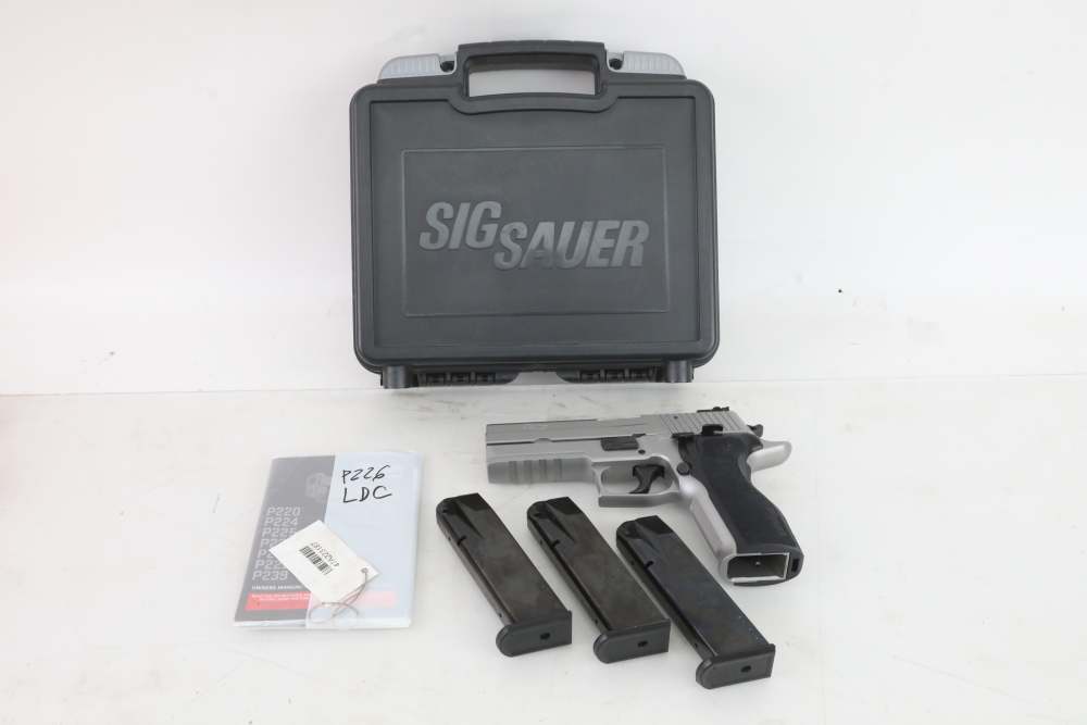 Sig Sauer P226 LDC 9mm 4.4" HB 1/300 2017 SS VERY RARE SQ 3 Mags FOB NR!