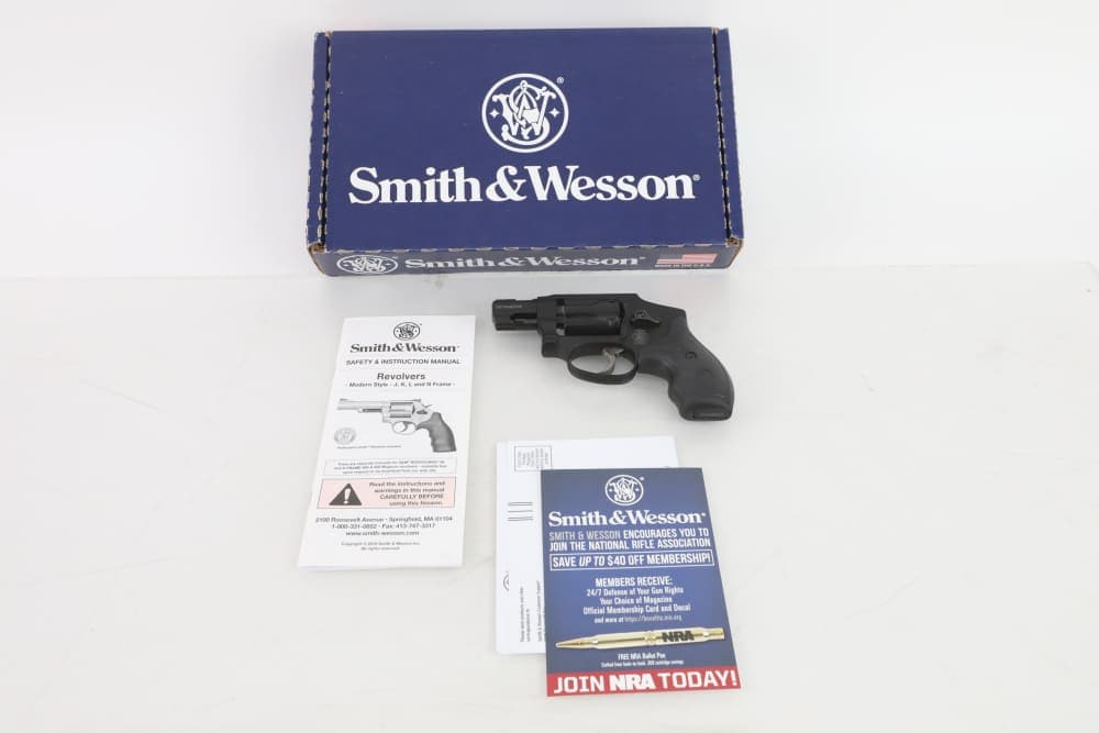 S&W Smith & Wesson M 351 C 22 WMR 7 shot Like New in Box