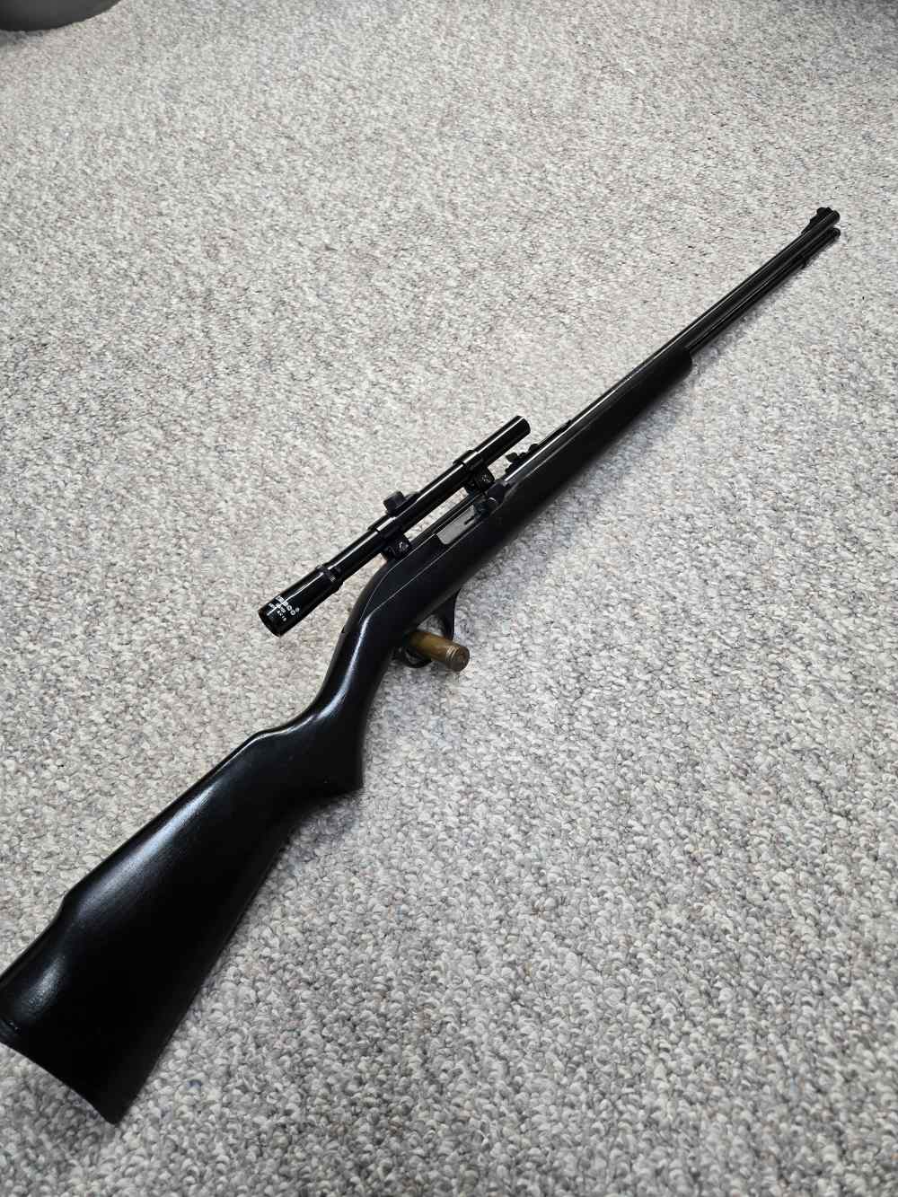 Marlin Model 60 semi auto 22 LR with scope .01 Start
