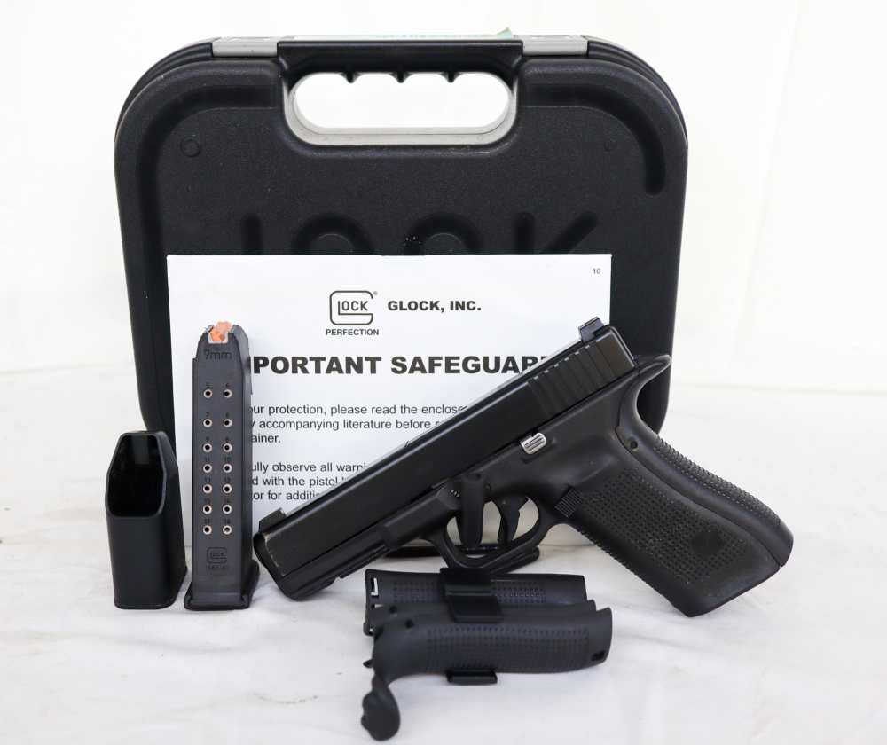 Glock Model 17 Gen 5 9mm 4.49” Full Size S.Auto Pistol – Black Polymer