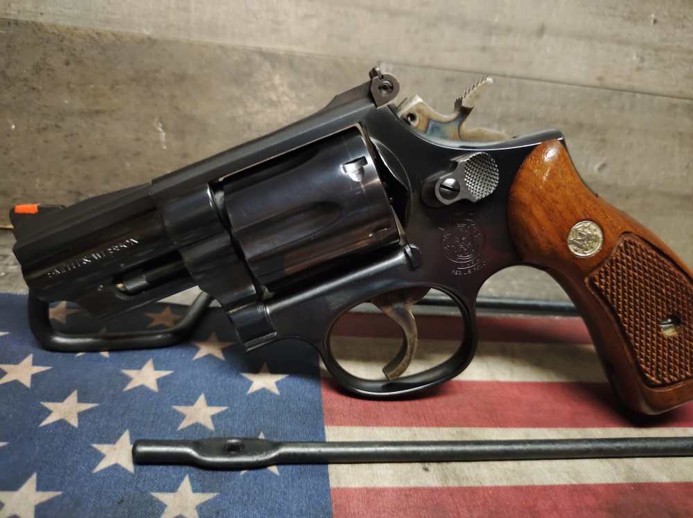 SMITH & WESSON 19-5 COMBAT MAGNUM .357Mag 2.5"Brl 6shot Mfg1982 Round Butt!