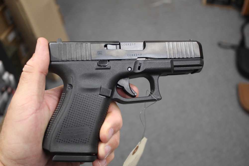 GLOCK 19 GEN 5 PISTOL WITH NO RESERVE
