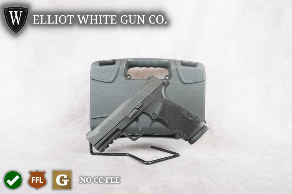 SIG Sauer P365 XMacro 9mm w/ Case & 2 Magazines