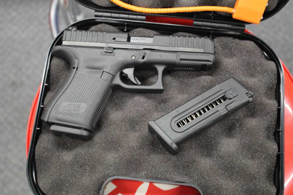 GLOCK 44 IN 22 L.R. WITH 2 MAGS AND BOX NO RESERVE