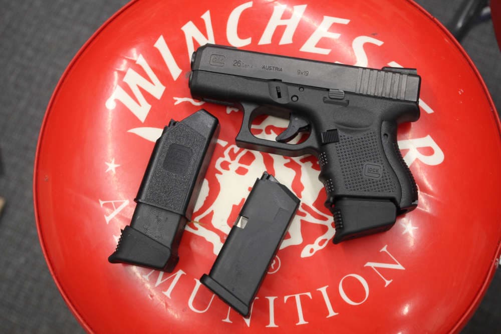GLOCK 26 IN 9 MM IN GREAT SHAPE 3 MAGS NO RESERVE